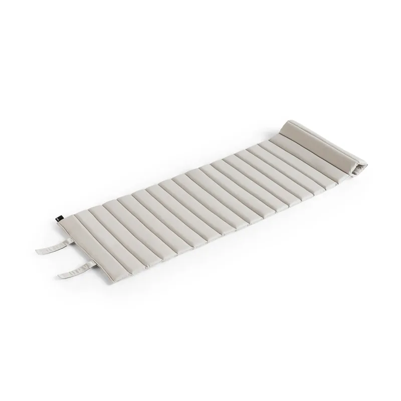 Quilted Sitzkissen für Crate Lounge-Stuhl Sky grey van HAY – productfoto