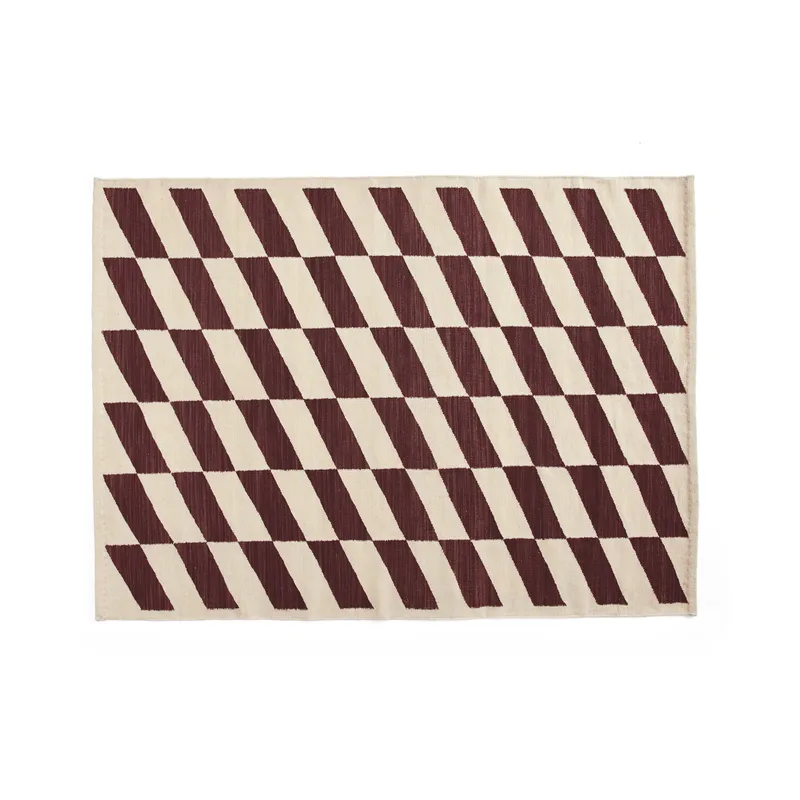 Shift Kelim Teppich 140 × 200 cm Burgundy by HAY – product photo