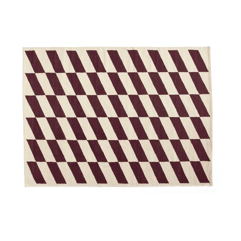 Shift Kelim-Teppich 170 × 240 cm Burgundy von HAY – Produktfoto