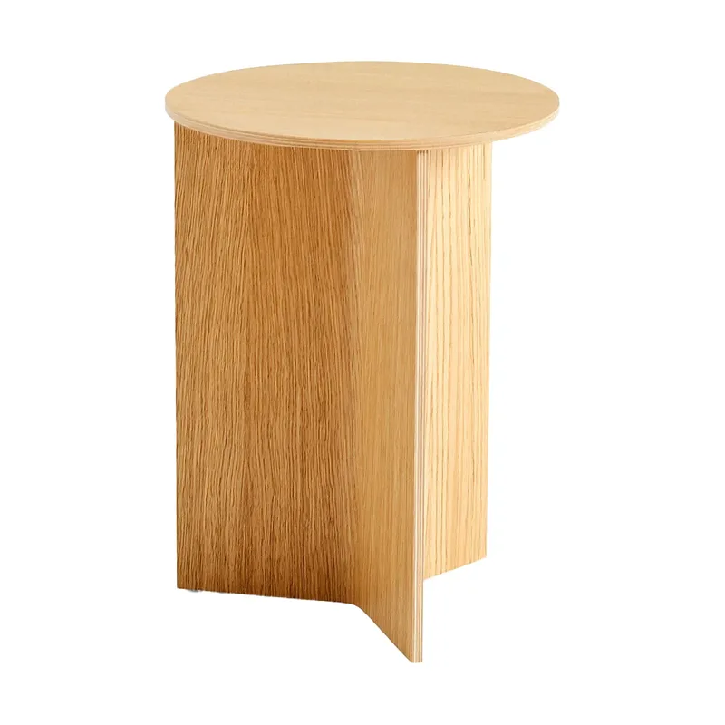 Slit high Beistelltisch Ø35 cm Lacquered oak von HAY – Produktfoto