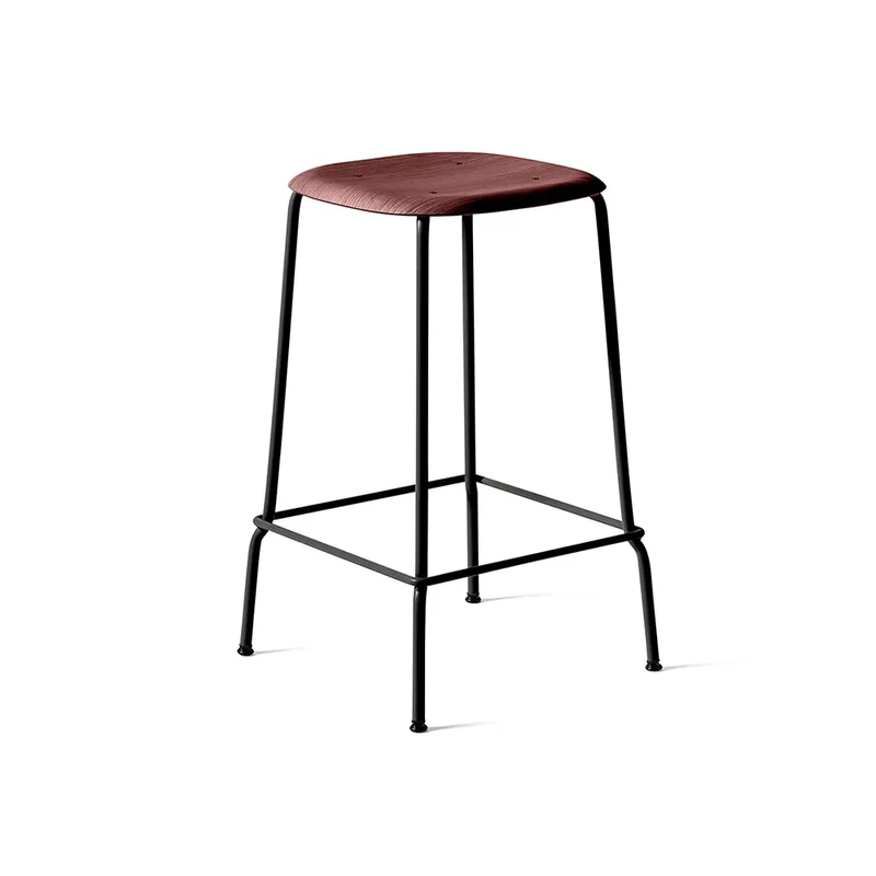 Soft Edge 30 Low Barhocker Fall red, schwarzes Stahlgestell fra HAY – produktbillede