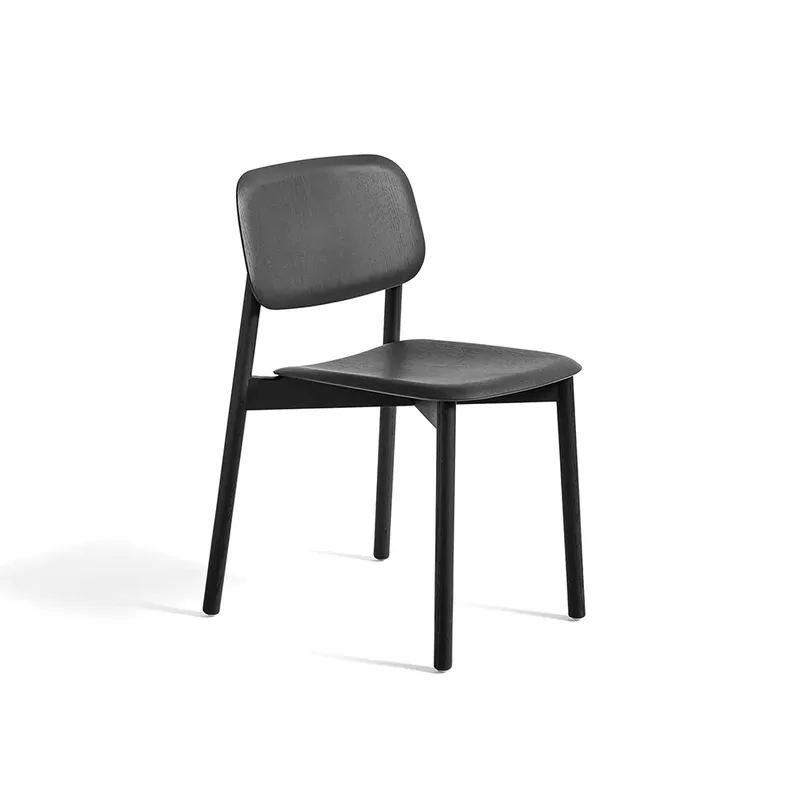 Soft Edge 60 Stuhl Black waterbased lacquered oak by HAY – product photo