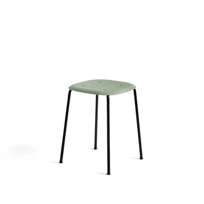Soft Edge 70 Hocker Dusty green-schwarzes Stahlgestell från HAY – produktbild