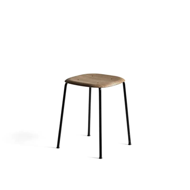 Soft Edge 70 Hocker Smoked oak-schwarzes Stahlgestell van HAY – productfoto