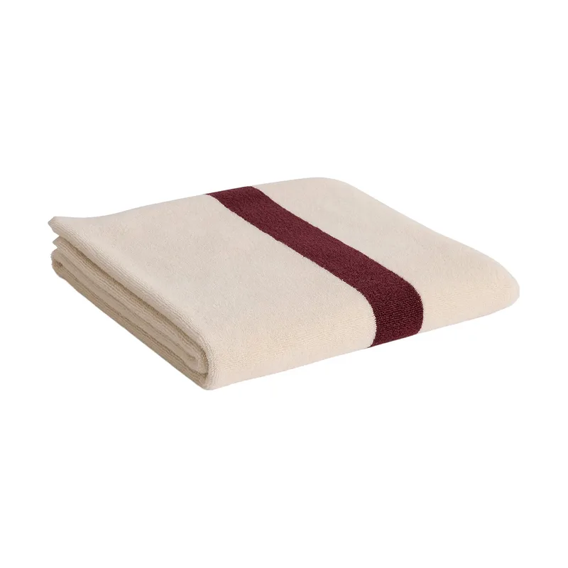Stripe Handtuch Burgundy, 70x140 cm från HAY – produktbild