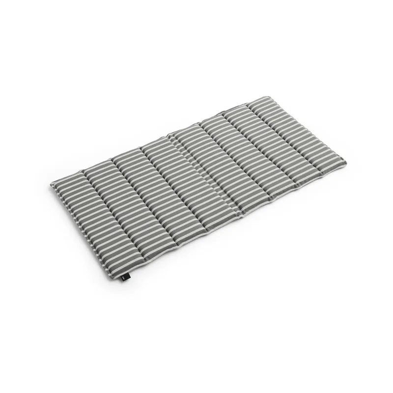 Terrazza Folding Sitzkissen Grey bold stripe, 82x40 cm van HAY – productfoto