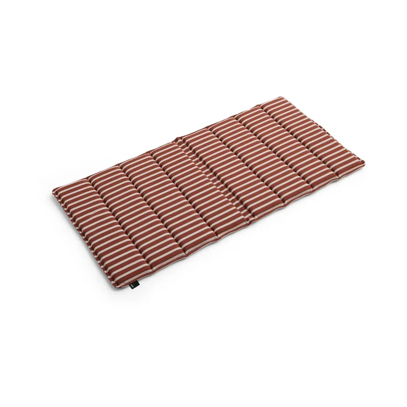 Terrazza Folding Sitzkissen Terracotta bold stripe, 82x40 cm van HAY – productfoto