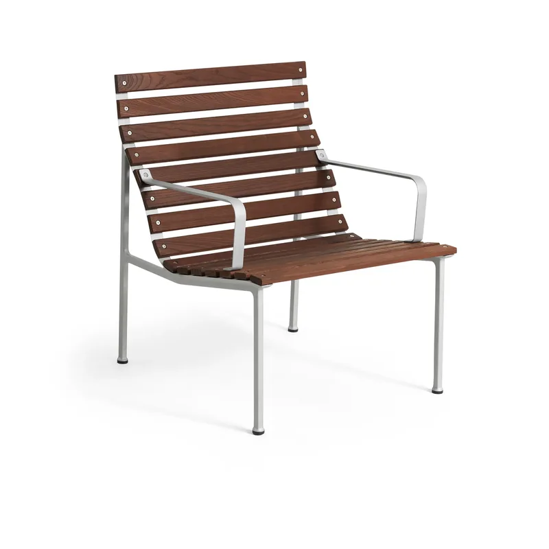 Traverse Lounge Armlehnstuhl Oiled ash från HAY – produktbild
