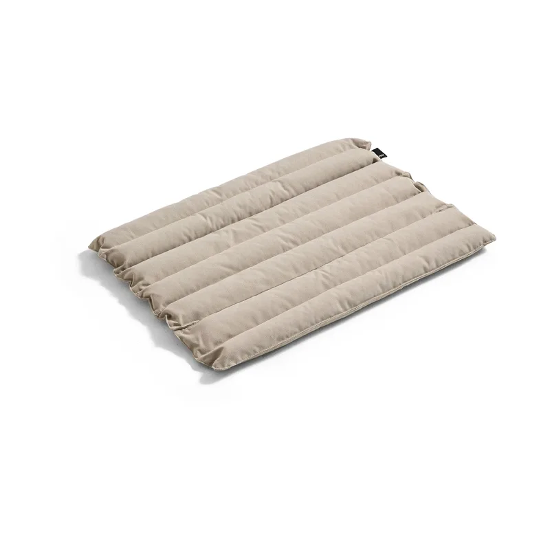 Traverse Quilted Lounge Chair/Armchair Sitzkissen Beige sand von HAY – Produktfoto