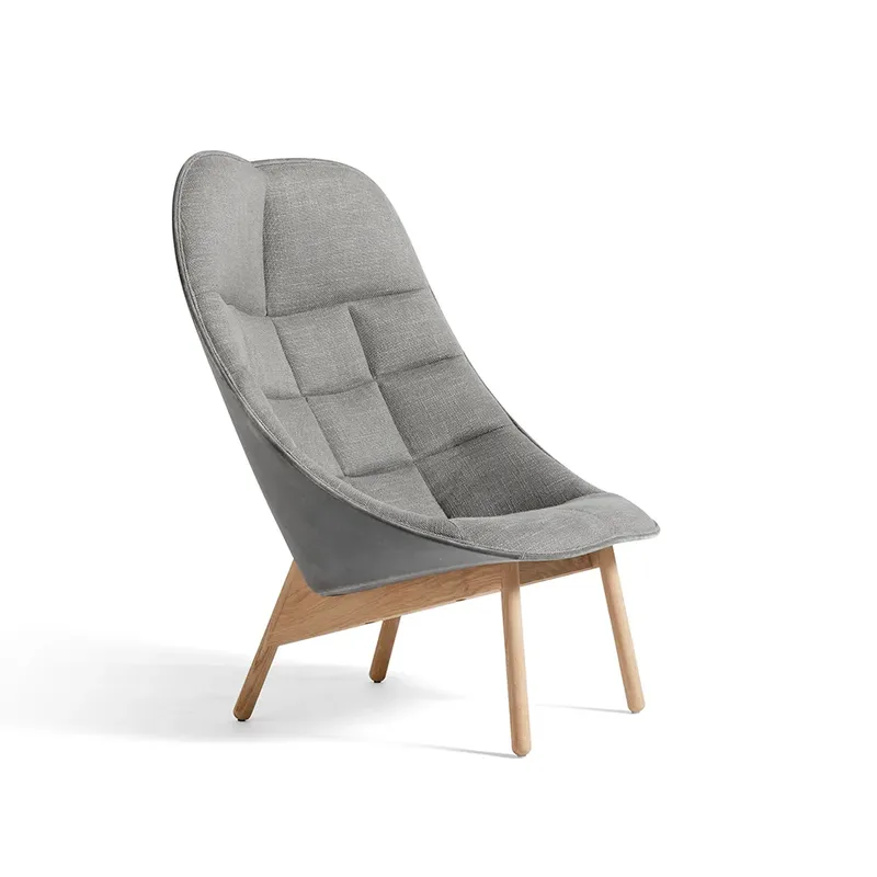 Uchiwa Quilt Loungesessel Magnesium-Eiche-Rückseite lola warm grey från HAY – produktbild