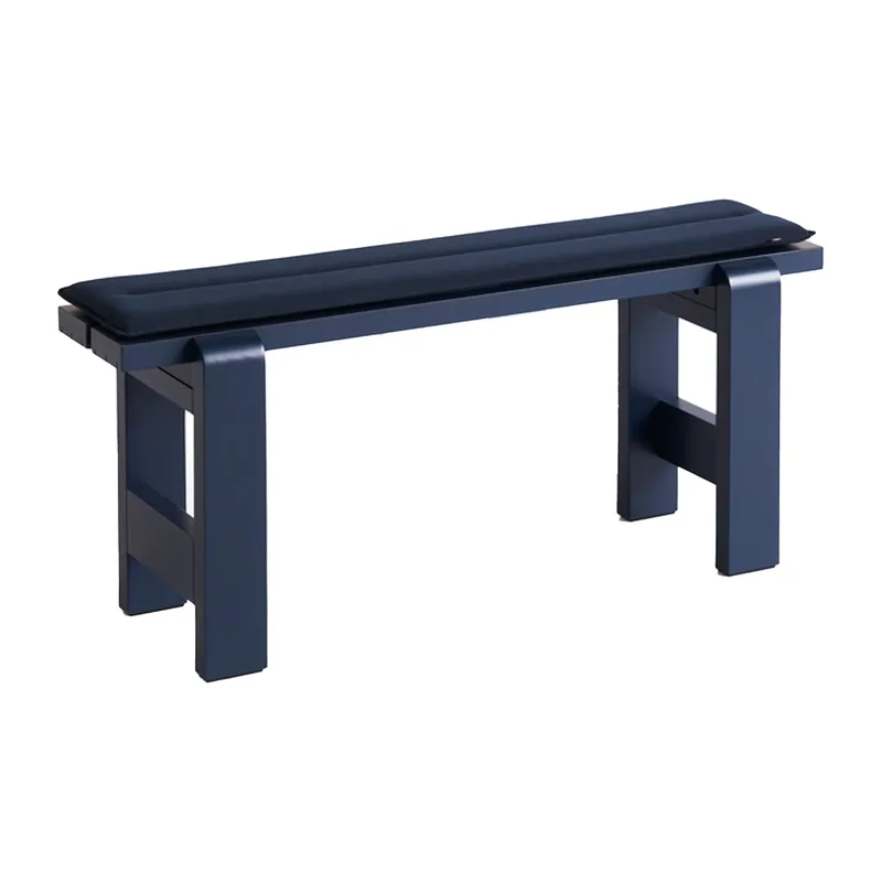Weekday Bank 111x23 cm Kiefernholz lackiert Steel blue från HAY – produktbild