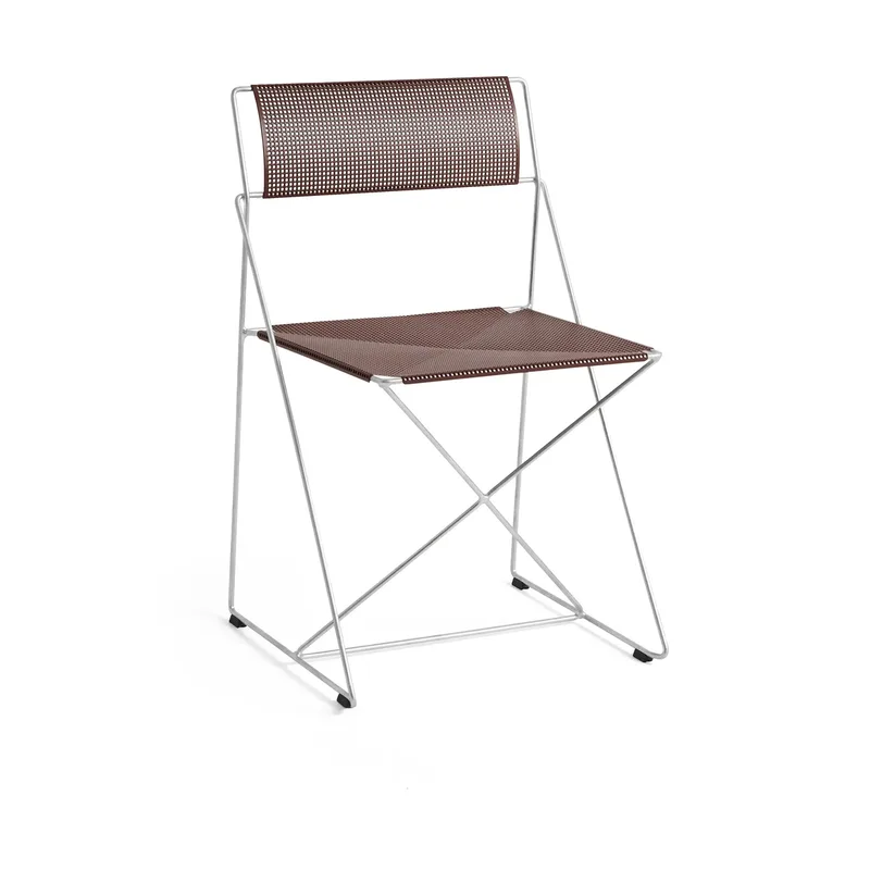 X-Line Indoor Outdoor Stuhl Iron red-hot galvanised från HAY – produktbild