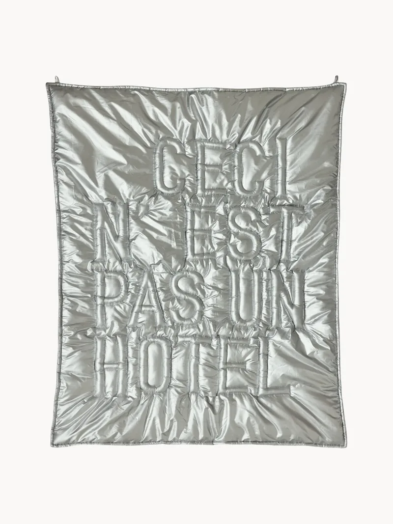 Wanddecoratie Ceci n'est pas un hôtel de HKliving – photo du produit