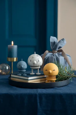 Soft Bumble Beeldje - S - Beeldjes Decoratie voor Kantoor, Kamer en Woonkamer - Cadeau Idee voor Mannen, Vrouwen en Kinderen by Hoptimist in Sky – product photo 3 of 5