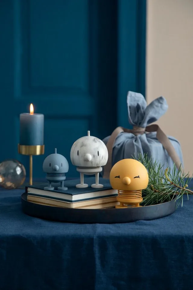Soft Bumble Beeldje - S - Beeldjes Decoratie voor Kantoor, Kamer en Woonkamer - Cadeau Idee voor Mannen, Vrouwen en Kinderen by Hoptimist in Sky – product photo 3 of 5