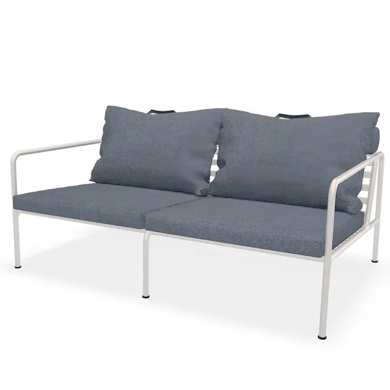 Avon 2 Sitzer Sofa Sky/White von Houe – Produktfoto