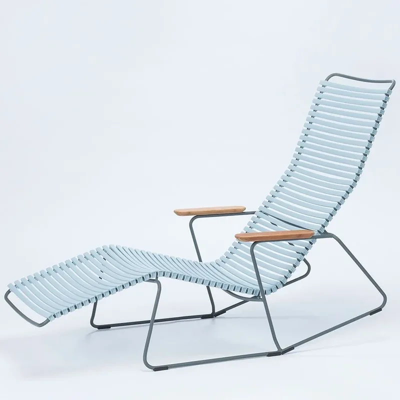 Click Liegestuhl hellblau by Houe – product photo