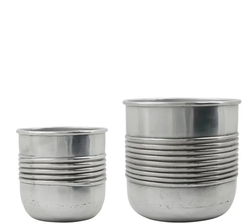 Bloempotten Groove zilver 18cm by House Doctor in [gid://shopify/Metaobject/307231981903] – product photo