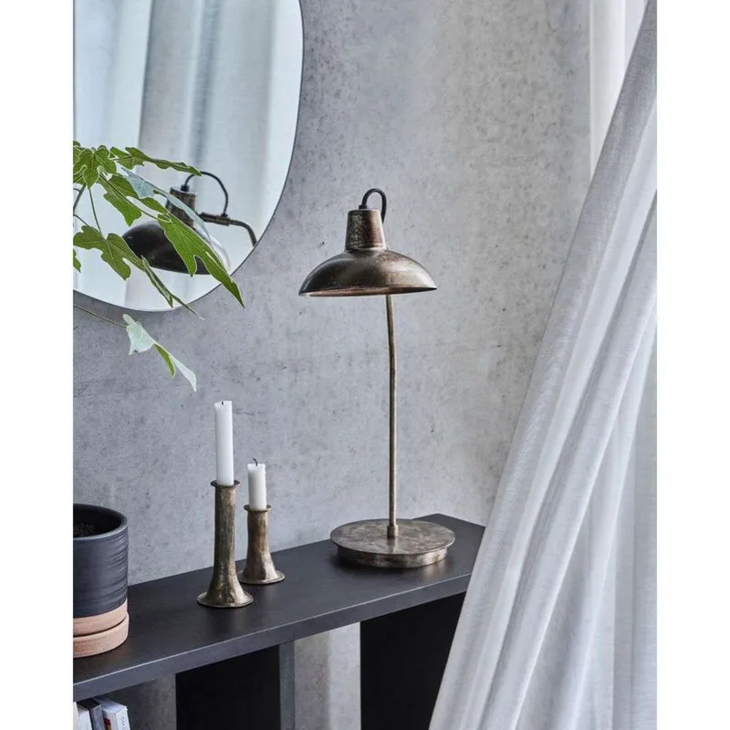 Desk tafellamp, bruin, hoogte 50 cm, E14 - House Doctor - Woonkamer - Metaal von House Doctor – Produktfoto