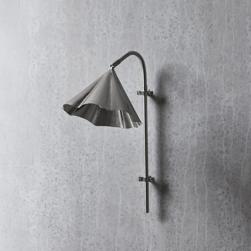 Flola wandlamp, hoogte 51 cm, zilver, stekker - House Doctor - Gang / Hal - Designer - Metaal - 1 lamp by House Doctor – product photo