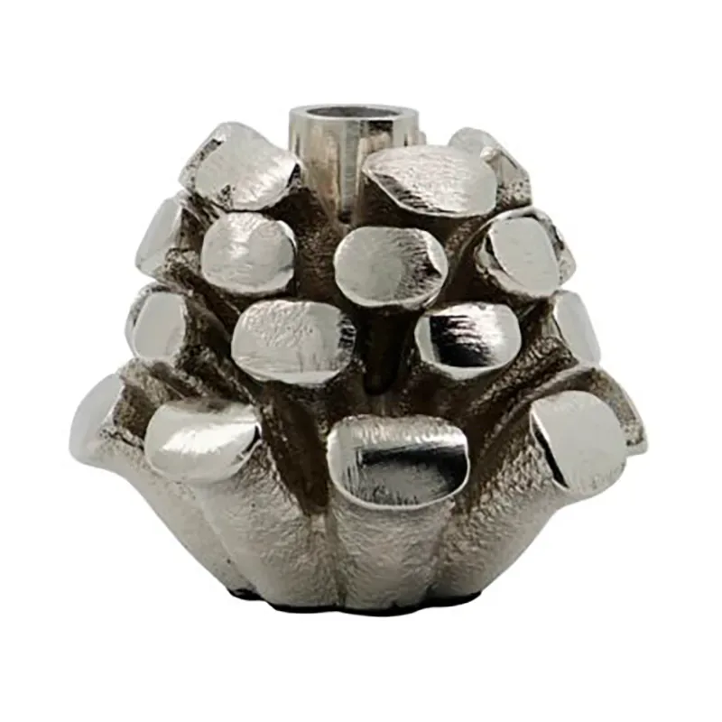 Pine Cone Kerzenhalter Ø7,5cm Antiksilber de House Doctor – photo du produit