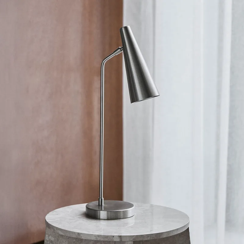 Precise tafellamp, zilver, hoogte 52 cm, E14 - House Doctor - Woonkamer - Designer - Metaal - 1 lamp von House Doctor – Produktfoto