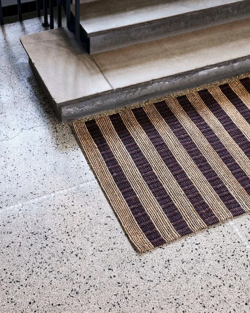 Vloerkleed Block Bruin Natuur 85x130cm by House Doctor in [gid://shopify/Metaobject/307221758287,gid://shopify/Metaobject/307231719759] – product photo