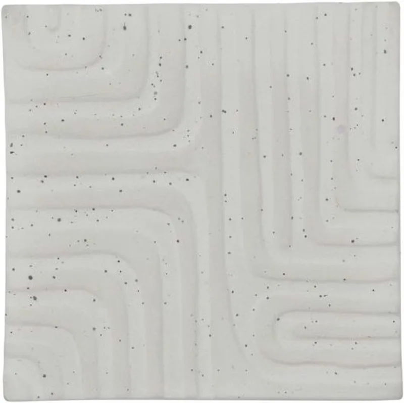 Wanddecoratie Maybe off-white aardewerk 15x15x1,5cm van House Doctor in Zand – productfoto