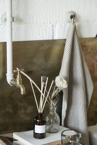 Wandhaken Wandhaken Kleiderhaken Handtuchhaken Keramik Creme Messing Ib Laursen by Ib Laursen – product photo 3 of 3
