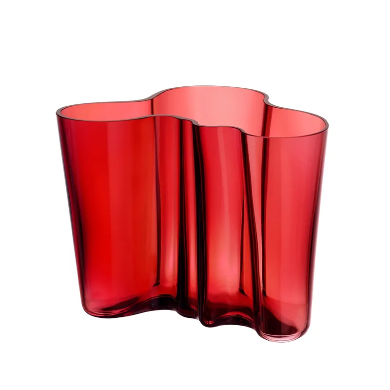 Alvar Aalto Vase preiselbeere 160mm by Iittala – product photo