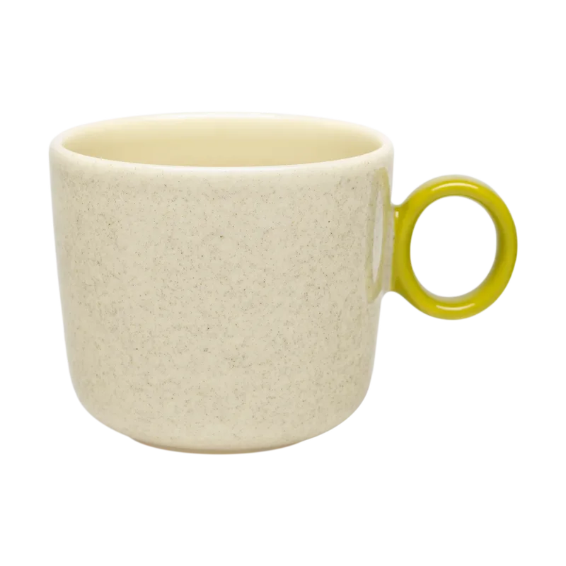 Play Becher gepunktet 35 cl elfenbein-oliv by Iittala – product photo