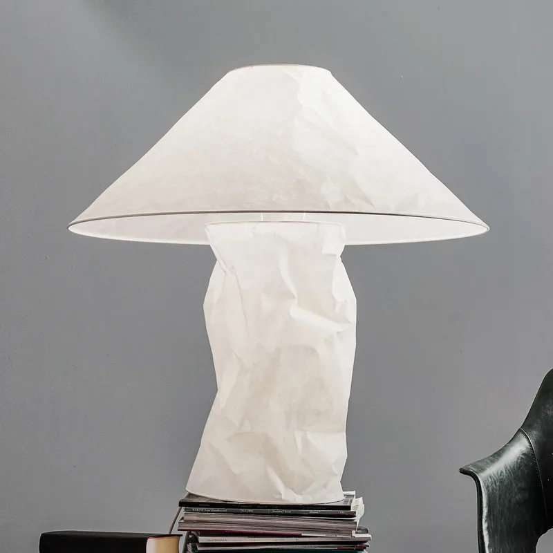 Lampampe Taffellamp - Ingo Maurer - Woonkamer - Designer - Papier / Karton - Met lampenkap by Ingo Maurer – product photo