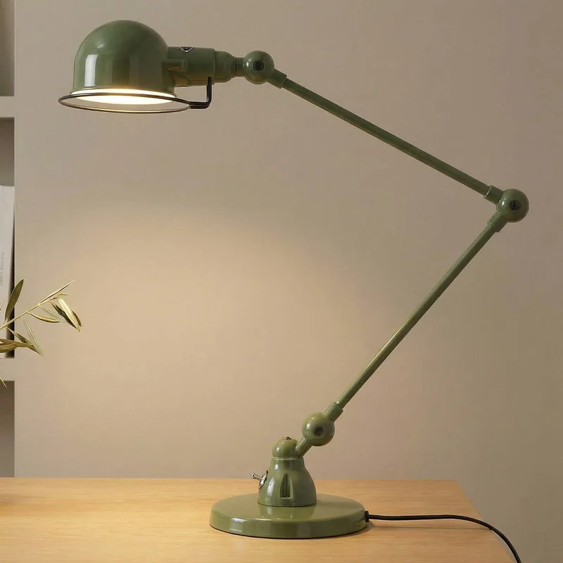 Signal SI333 tafellamp met voet van Jieldé in Olijfgroen – productfoto