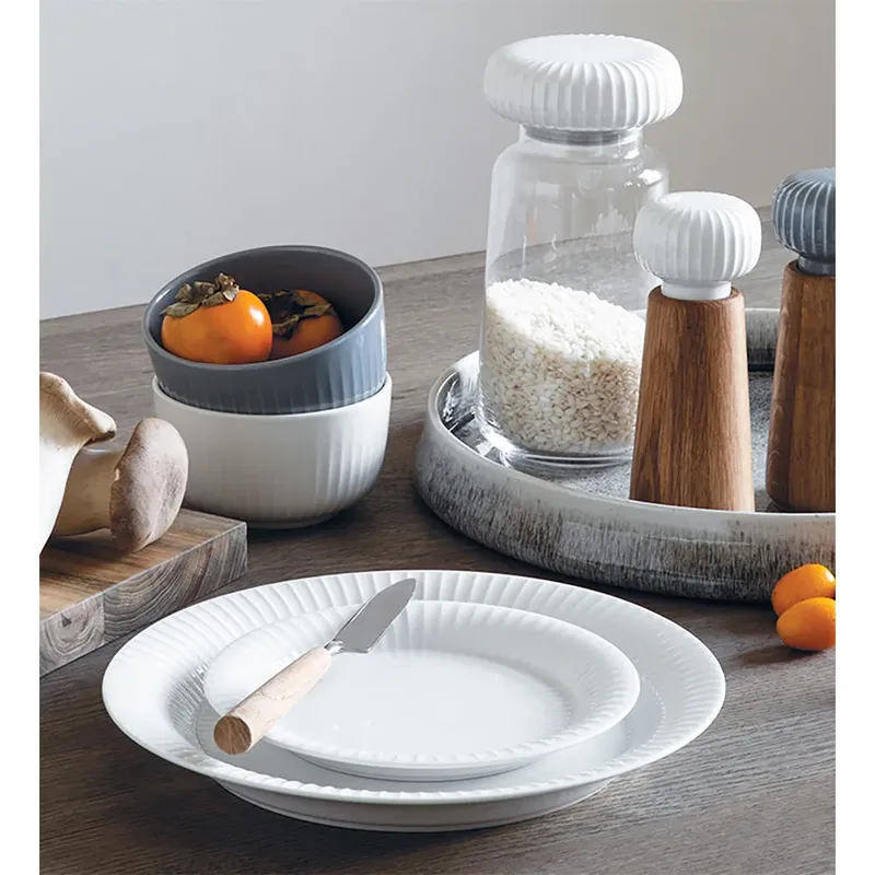 Hammershøi Gewürzmühle groß Weiß by Kähler – product photo 3 of 5