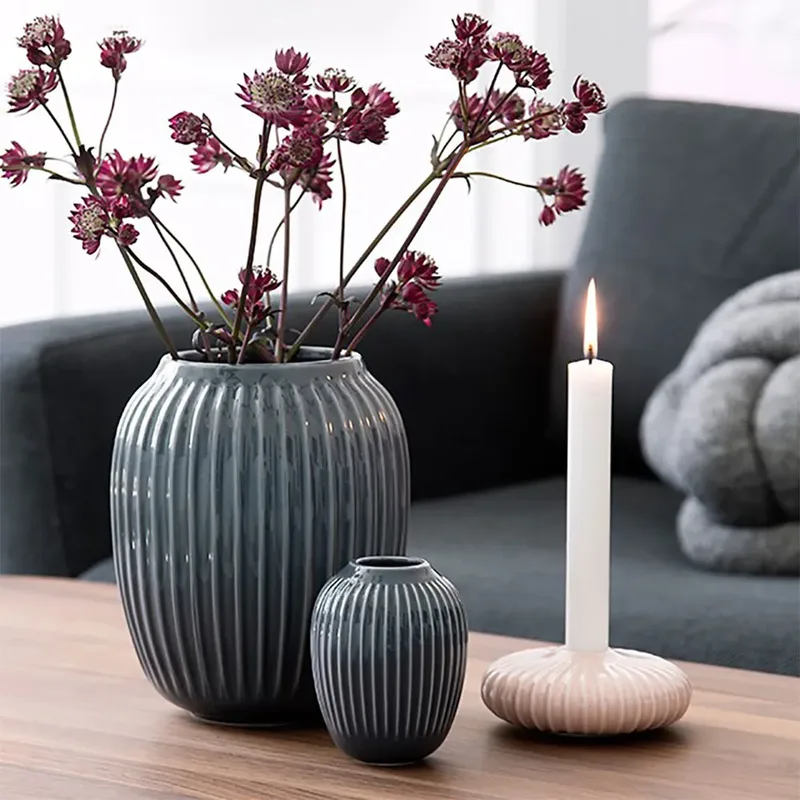 Hammershøi Vase mittel Anthrazitgrau by Kähler – product photo 2 of 4