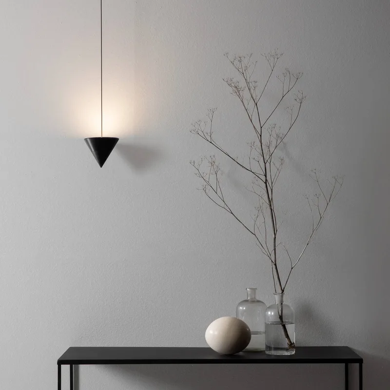 Filomena LED-gulvlampe Ø 11 cm 2.700K fra Karman i Mat zwart – produktbillede 2 af 2