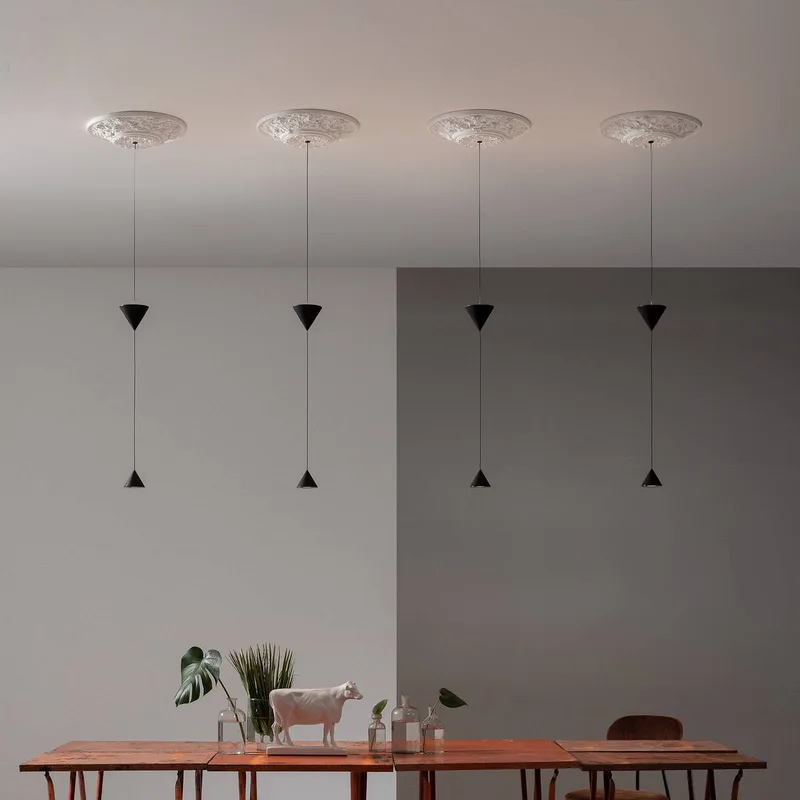 Moonbloom LED-hængelampe 2 lyskilder Ø40cm 3,000K fra Karman i Matzwart, Hvid – produktbillede