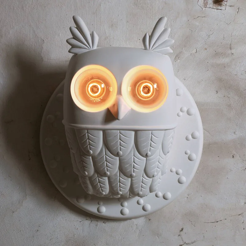 wandlamp Ti Vedo in uilvorm van Karman in Mat wit – productfoto