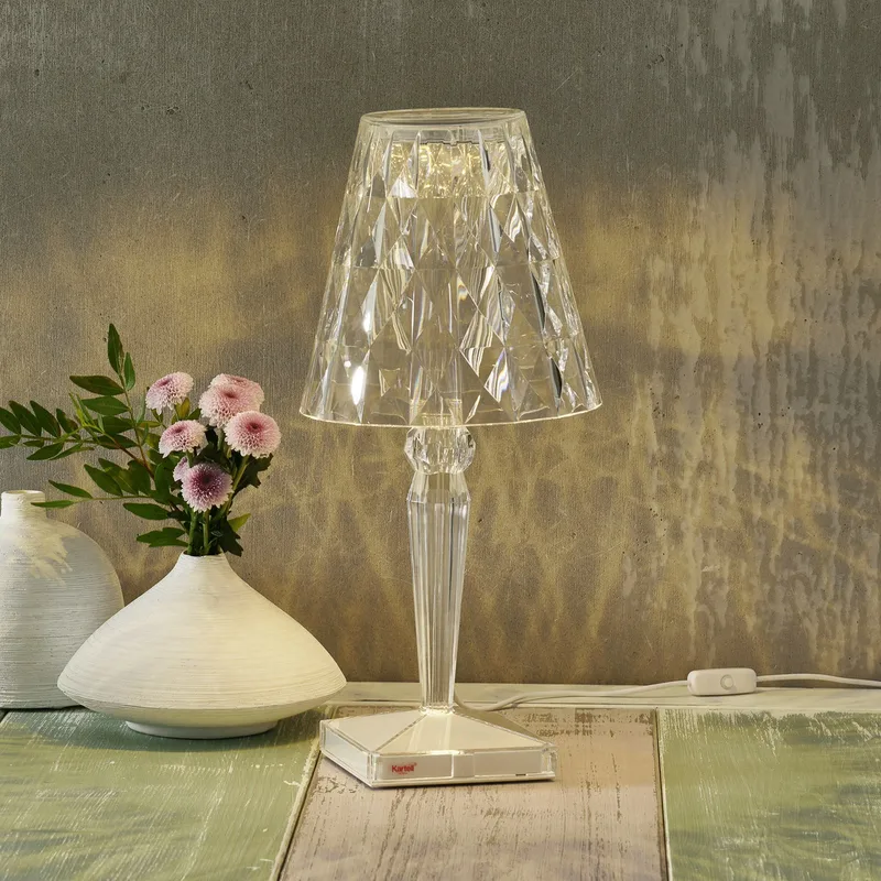 Big Battery Taffellamp Crystal - Kartell - Woonkamer - Designer - Kunststof - Met lampenkap de Kartell – photo du produit