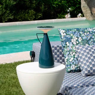 Camomille LED tafellamp op batterijen, petrol, hoogte 24 cm by Kartell – product photo 2 of 4