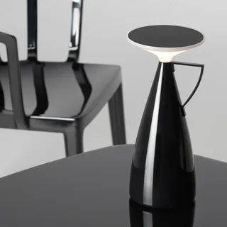 Camomille LED tafellamp op batterijen, zwart, hoogte 24 cm by Kartell – product photo 2 of 3