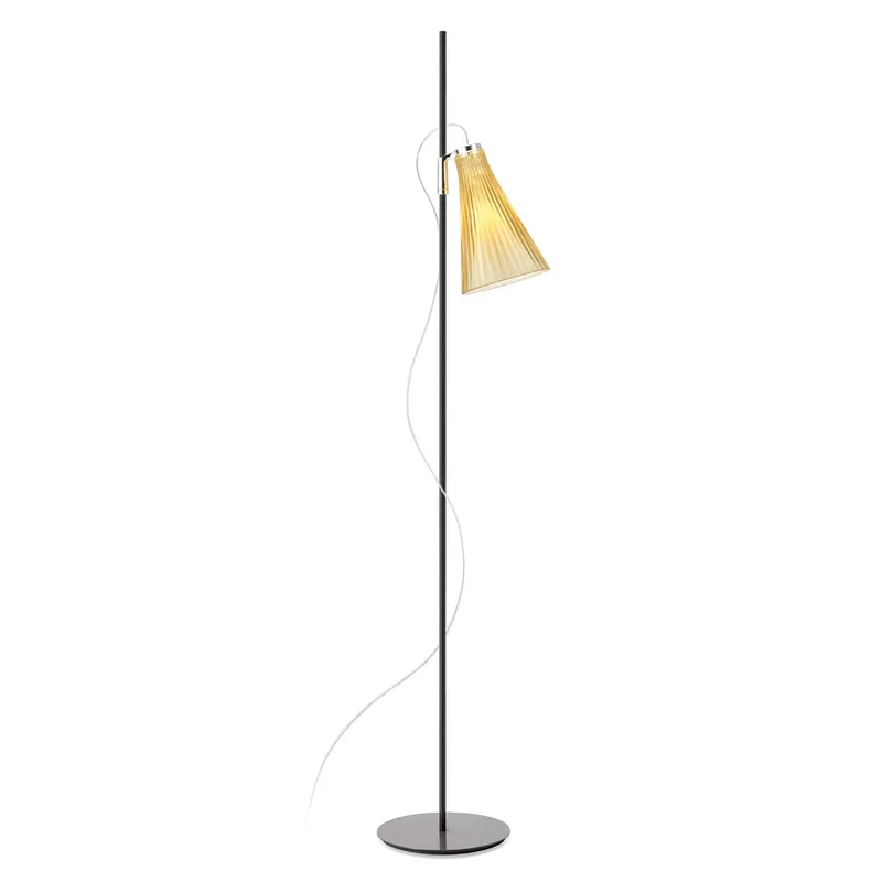 K-Lux Vloerlamp Black/Straw Yellow - Kartell - Woonkamer - Metaal - 1 lamp von Kartell – Produktfoto