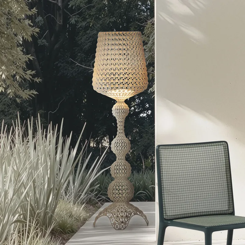 LED buiten vloerlamp Kabuki, duifgrijs, IP44, dimbaar - Kartell - Designer - Kunststof - 1 lamp von Kartell – Produktfoto