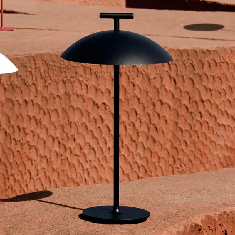 Mini Geen-A Portable tafellamp Zwart - Kartell - Woonkamer - Designer - Metaal - Met lampenkap by Kartell – product photo