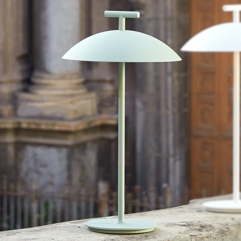 Mini Geen-A tafellamp Green - Kartell - Woonkamer - Designer - Metaal - Met lampenkap von Kartell – Produktfoto