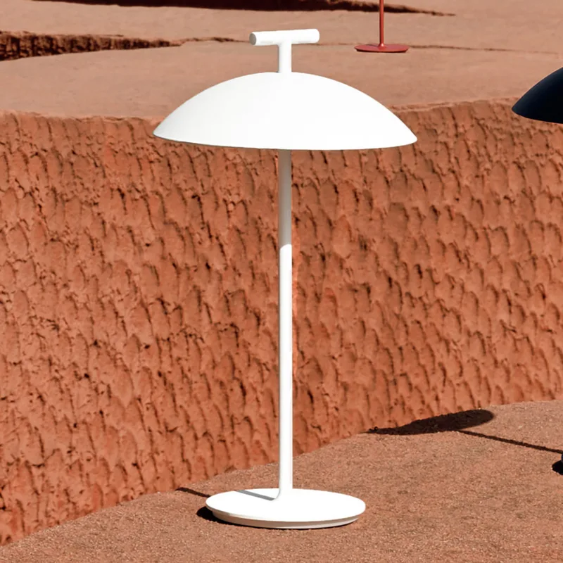 Mini Geen-A tafellamp Wit - Kartell - Woonkamer - Designer - Metaal - Met lampenkap von Kartell – Produktfoto