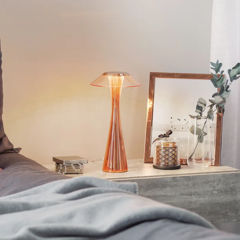Space Tafellamp Koper - Kartell - Woonkamer - Designer - Kunststof - Met lampenkap von Kartell – Produktfoto