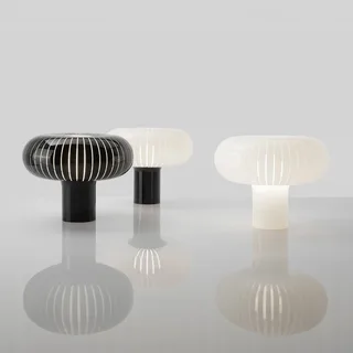 Teresa tafellamp wit/zwart by Kartell – product photo 2 of 3