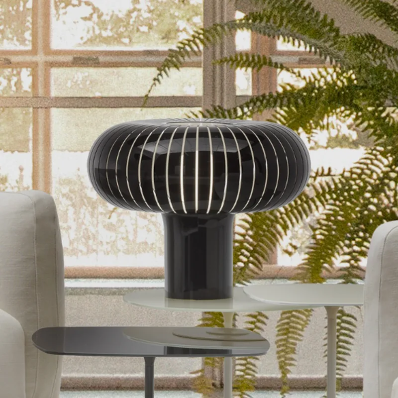 Teresa tafellamp zwart - Kartell - Woonkamer - Designer - Kunststof - Met lampenkap von Kartell – Produktfoto