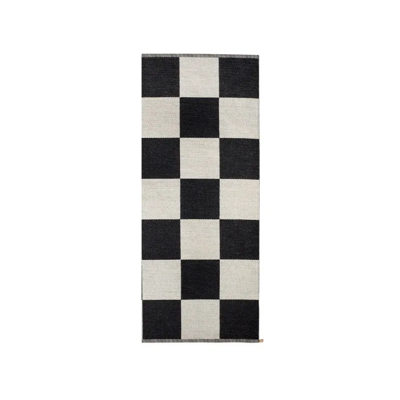 Checkerboard Icon Teppich 85x200 cm Midnight black från Kasthall – produktbild